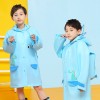(S~XXXL公分)防水防風呆萌小恐龍藍色可背書包兒童雨衣